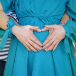 1枚で2通りの着こなし!コットンツイルのマタニティサロペットパンツ