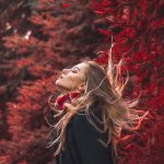 本当に授乳服?仕事にも最適!できる女性のおしゃれなリブニット